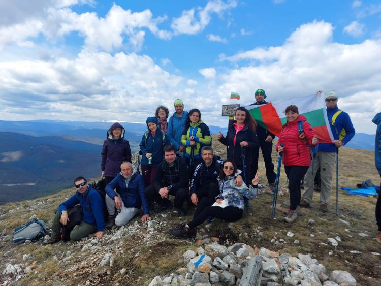 Традиционно изкачване на връх Стража, Трънско