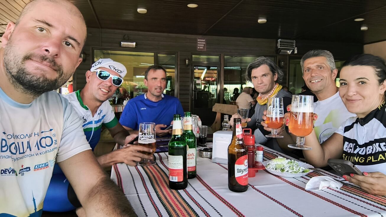 на по бира във Воденичката в Кресна