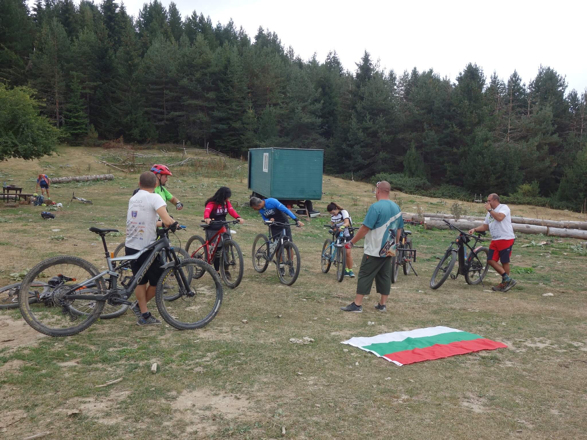 на поляна Горно Лопово