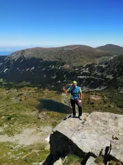 Изглед към едно от езерата под връх Ибър