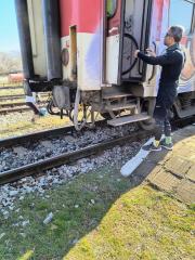 Сваляне на велосипед от влака