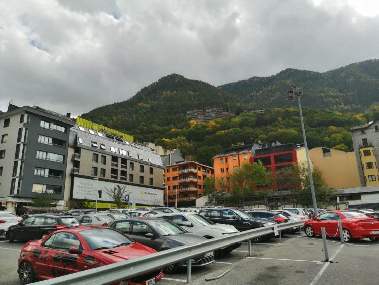 Андора и поршетата