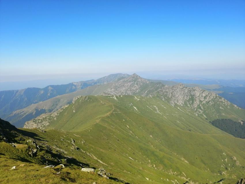 Отсреща е Купена, една от целите за деня