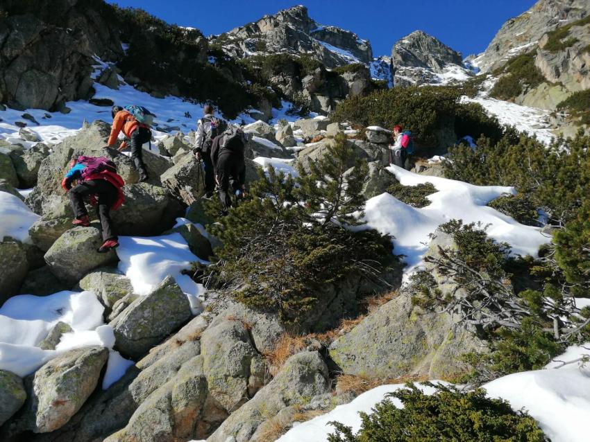 Катеренето по камънака е тегаво Катеренето по камънака е тегаво