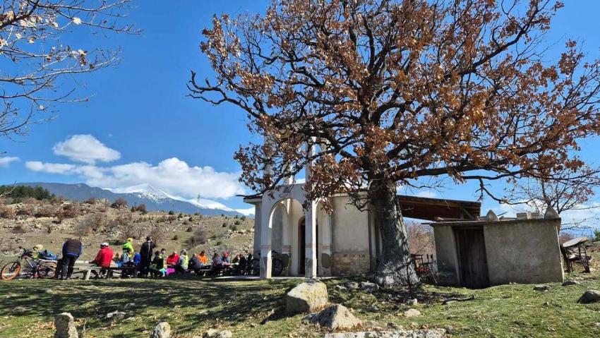 Параклиса при светилището на Света Мина