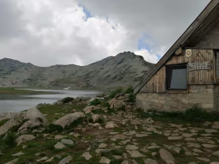 Преход до Тевно Езеро през хижа Демяница