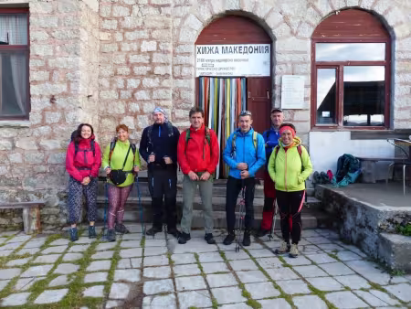  Хижа Македония