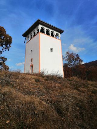 Камбанарията на манастира