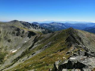 Изглед от Големият Близнак към Маришки Чал